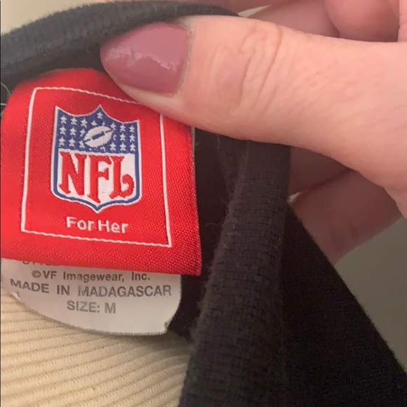 Ladies’ Pittsburgh Steelers Tee - Picture 3 of 4